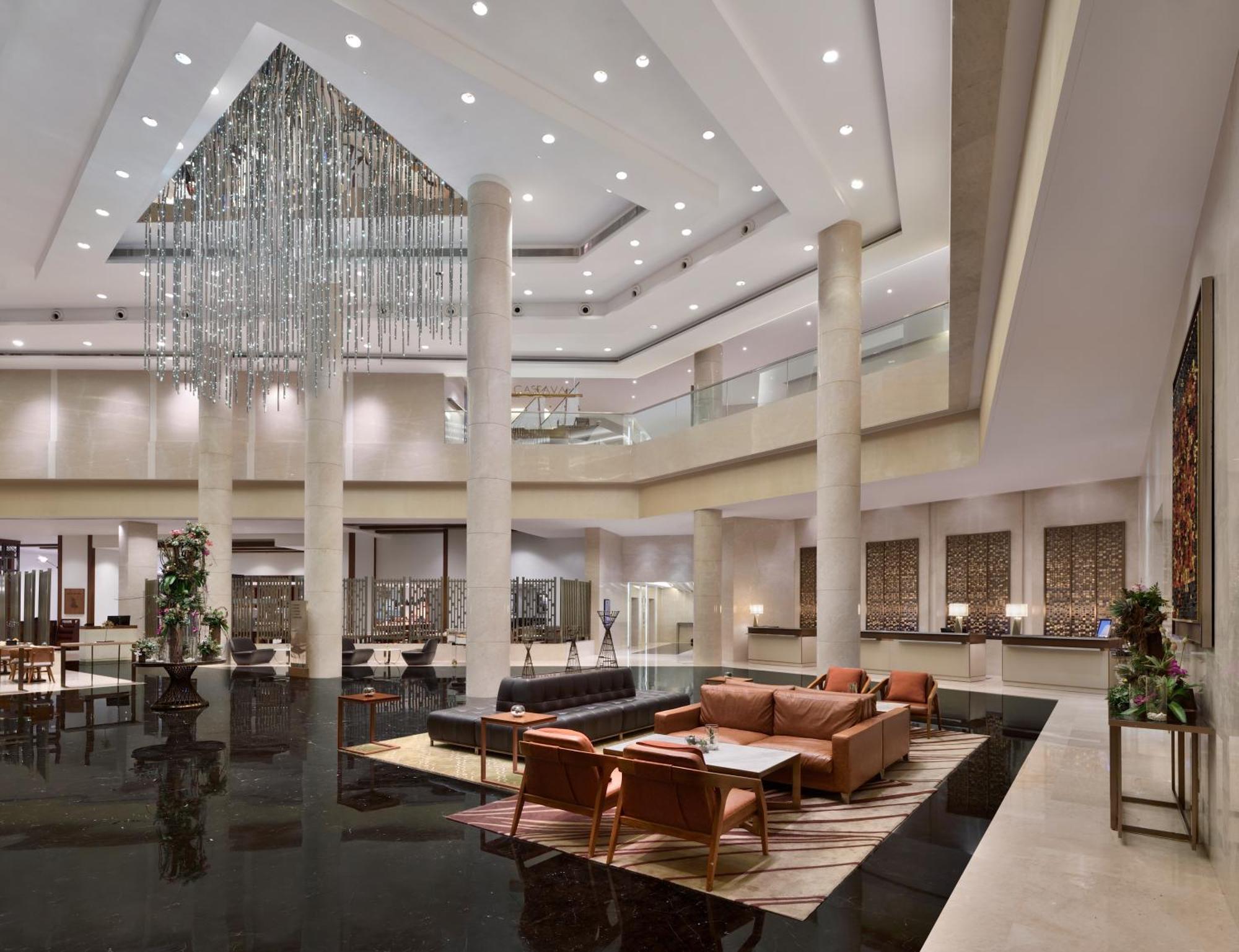 Kochi Marriott Hotel Eksteriør billede Lobby
